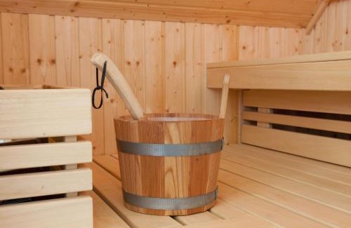 Vlagtwedde House | Holiday Home Heerd Wellness de Luxe by Interhome