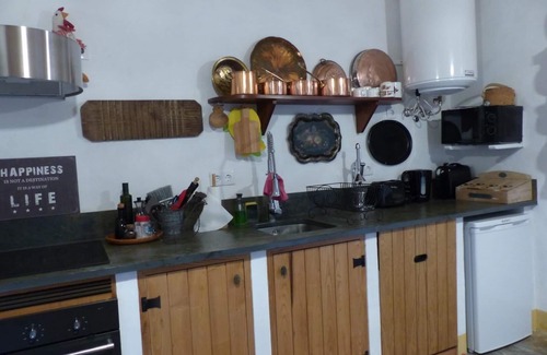 Portalegre House | Holiday Home 'Herdade Da Carapuça' with Mountain View, Private Pool and Wi-Fi