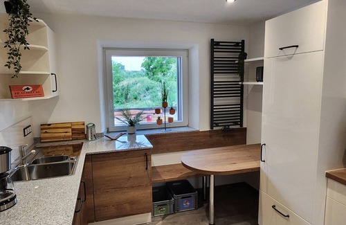Theilenhofen House | Holiday Home 'Hexenstube' with Private Terrace, Private Garden and Wi-Fi