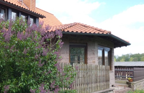 Trendelburg House | Holiday Home 'Hillebrand' with Private Terrace, Private Garden and Wi-Fi
