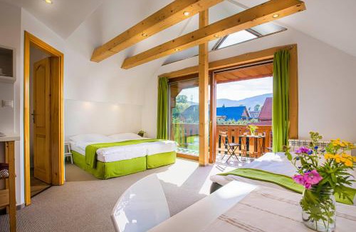 Stredne Malatiny House | Holiday Home Holiday Raj