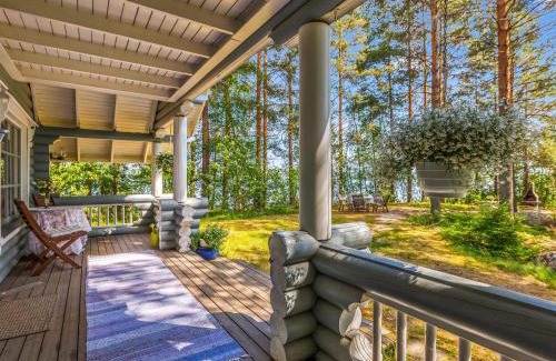 Hiukkajoki House | Holiday Home Honkaniemi by Interhome