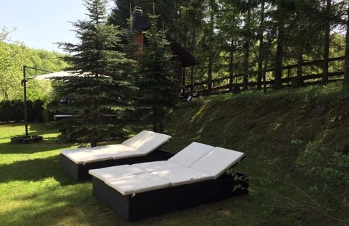 Cujica Krcevina House | Holiday Home Snow Hill with Swimming Pool