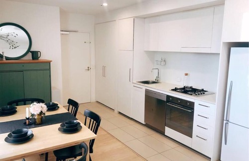 Hurstville Apartment | Holiday home /Hurstville/close to station/airport