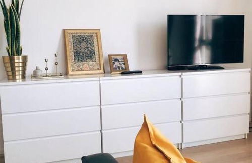 Hurstville Apartment | Holiday home /Hurstville/close to station/airport
