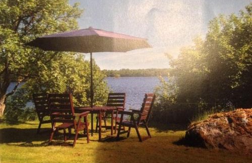 Lammhult House | Holiday home Hus Lammen right on the lake