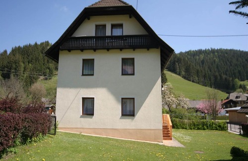 Sirnitz-Sonnseite House | Holiday home in Deutsch-Griffen near Woerthersee