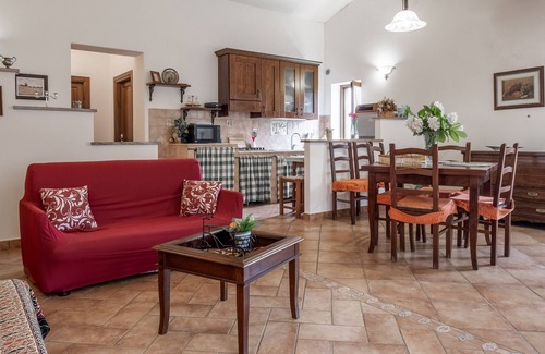 Sorano House | Holiday Home 'I Prati' with Private Pool, Private Terrace and Wi-Fi