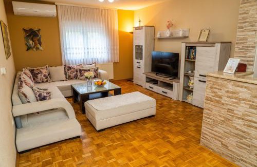 Trn House | Holiday Home IFI