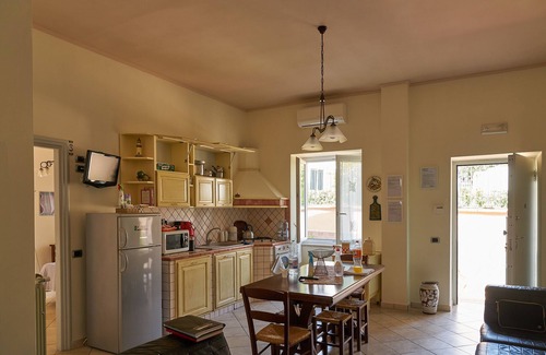 Trecase Apartment | Holiday home "Il Gatto Rosso" 5 minutes from Pompeii