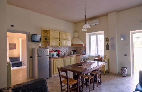 Trecase Apartment | Holiday home "Il Gatto Rosso" 5 minutes from Pompeii