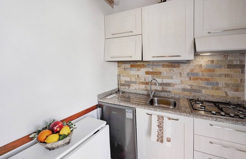 Pompeiana House | Holiday Home Il Nido with Sea View, Shared Pool & A/C