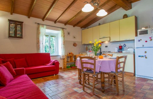 Pomarance House | Holiday Home Il Sorbo by Interhome