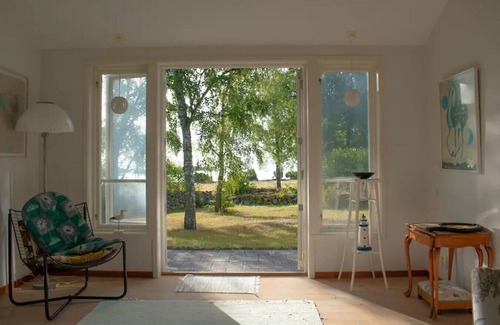 Bergkvara House | Holiday home in a scenic archipelago environment
