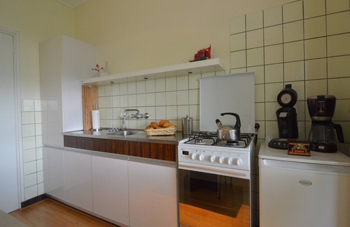 IJzerlo House | Holiday Home in Aalten near Recreational Pond