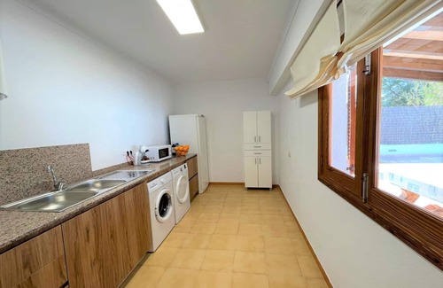 Alcudia House | Holiday Home in Alcudia with Private Pool