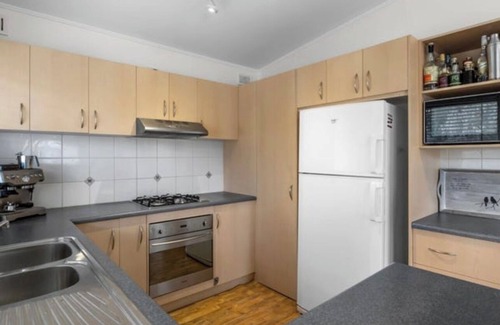 Second Valley House | Holiday Home in Second Valley - pet friendly. Short stroll to the beach
