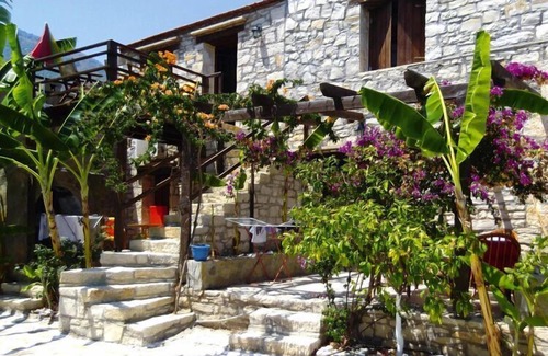 Vlichada Apartment | Holiday home in Bali with pool incl. halfboard