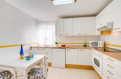 Muro Apartment | Holiday Home in Can Picafort with Roof Terrace