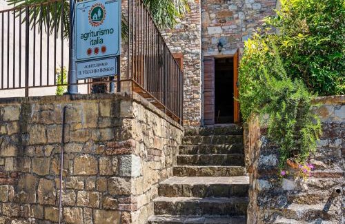 Ca' de' Grimaldi House | Holiday Home in Ca' De' Grimaldi with Garden