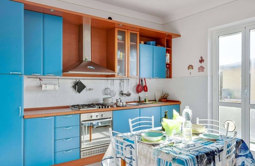 Marina di Carrara House | Holiday Home in Carrara by the Sea