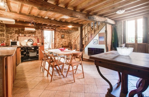 Panton House | Holiday Home in Castrotañe near Sil Cañon