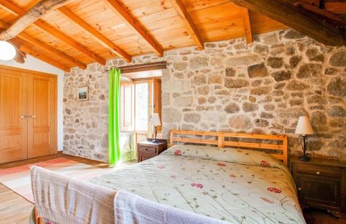 Panton House | Holiday Home in Castrotañe near Sil Cañon