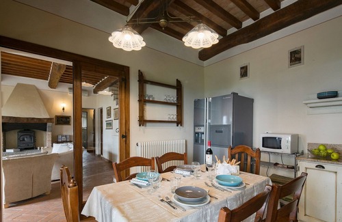 Ossaia House | Holiday Home in Cortona with Pool and Views