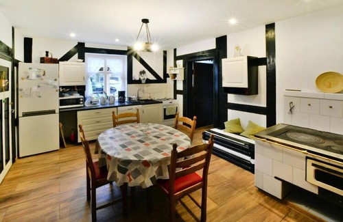 gmina Polanow Villa | Holiday Home in Forest near Łazy Beach