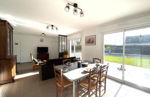 Anneville-sur-Mer House | Holiday Home in Gouville near Sandy Beach