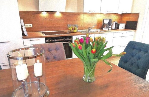 Glowe House | Holiday home in Glowe with swimming pool