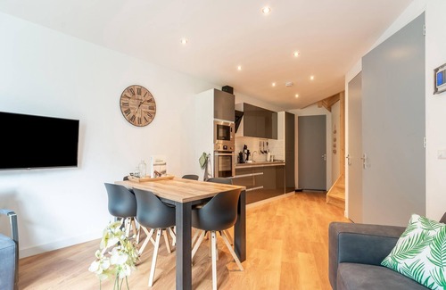 Municipality of Goirle House | Holiday Home in Goirle near Forest and Golf