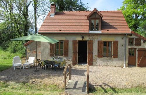 Isenay House | Holiday Home in Isenay near Lake and Forest, cleaning included