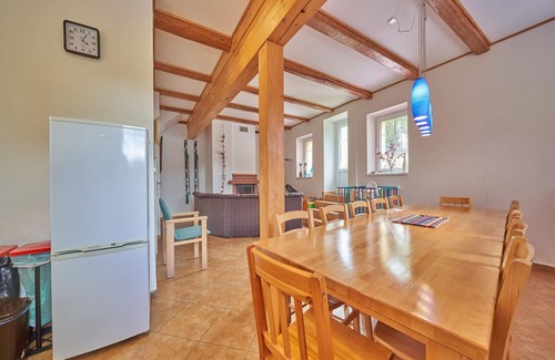 Lampertice House | Holiday Home in Lampertice with Swimming Pool