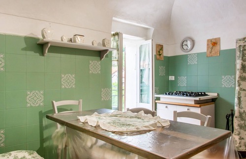 Calizzano House | Holiday Home in Liguria near Barbottina Forest