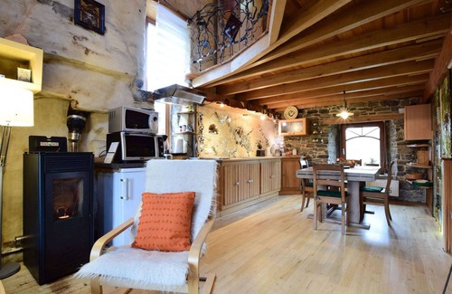 Longueville House | Holiday Home in Longueville with Garden & Pond