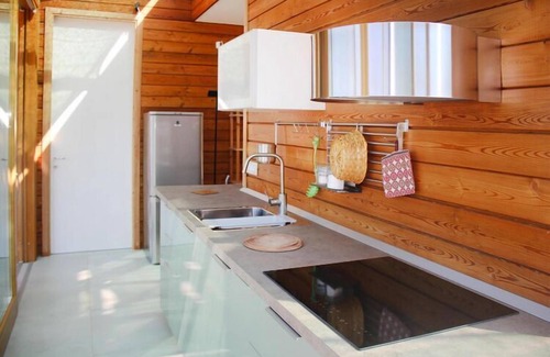 Magazzini House | Holiday Home in Magazzini near the Beach