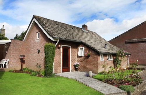 Margraten House | Holiday Home in Margraten near Maastricht