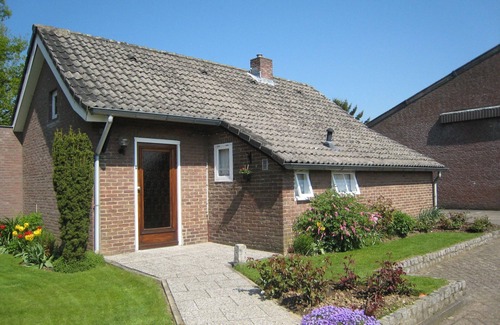 Margraten House | Holiday Home in Margraten near Maastricht