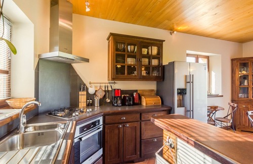Mazeyrolles House | Holiday Home in Mazeyrolles with Pool