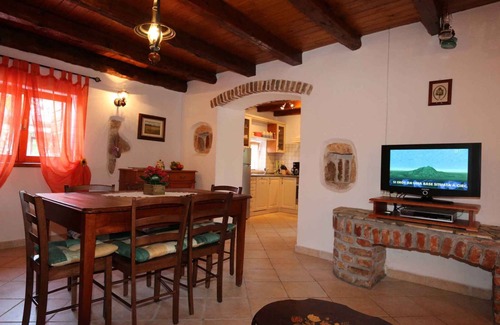 Polje House | Holiday home in Mediterranean-style - stone house