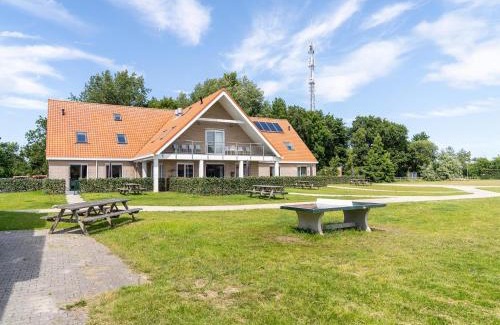 Nes House | Holiday Home in Nes near Vleijen Area, cleaning included