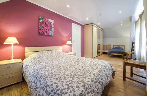 Vleteren House | Holiday Home in Oostvleteren with Garden, cleaning included