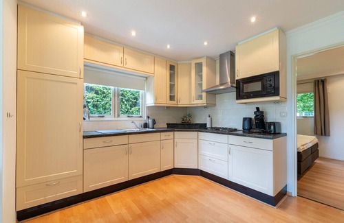 Stegerveld House | Holiday Home in Overijssel near Cap Fun Park