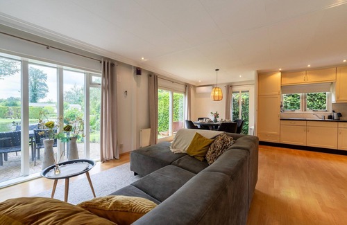 Stegerveld House | Holiday Home in Overijssel near Cap Fun Park
