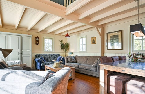 Overberg Villa | Holiday home in Overberg with private garden and terrace