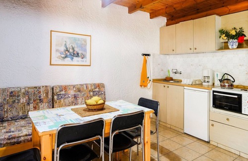 Kantanos-Selino House | Holiday Home in Palaiochora near Seabeach