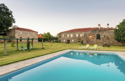 Santa Cruz do Lima House | Holiday home in Ponte de Lima with pool