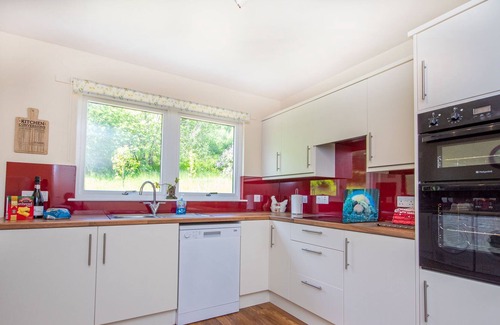 Ratagan Cottage | Holiday Home in Ratagan by Dornie