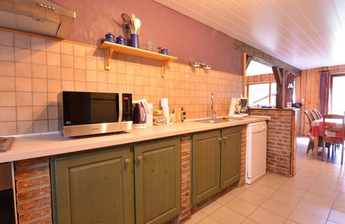 Bellevaux House | Holiday Home in Recht with Garden